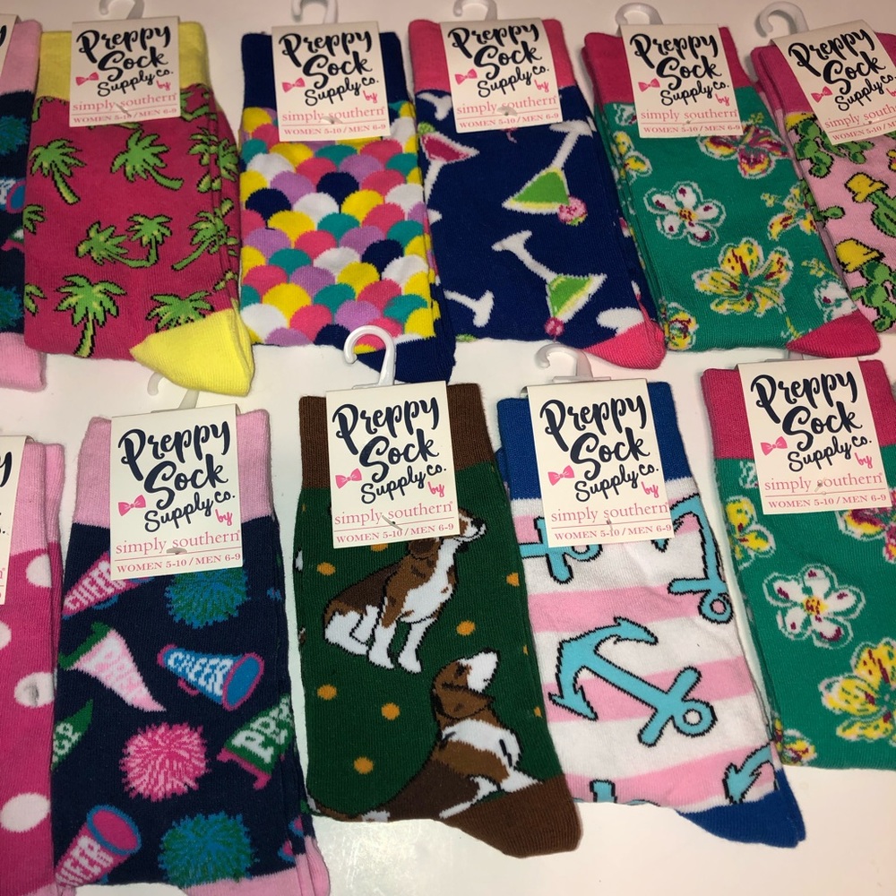 Lot Of 16 pair Super Cute Simply Southern Socks - Picture 4 of 5